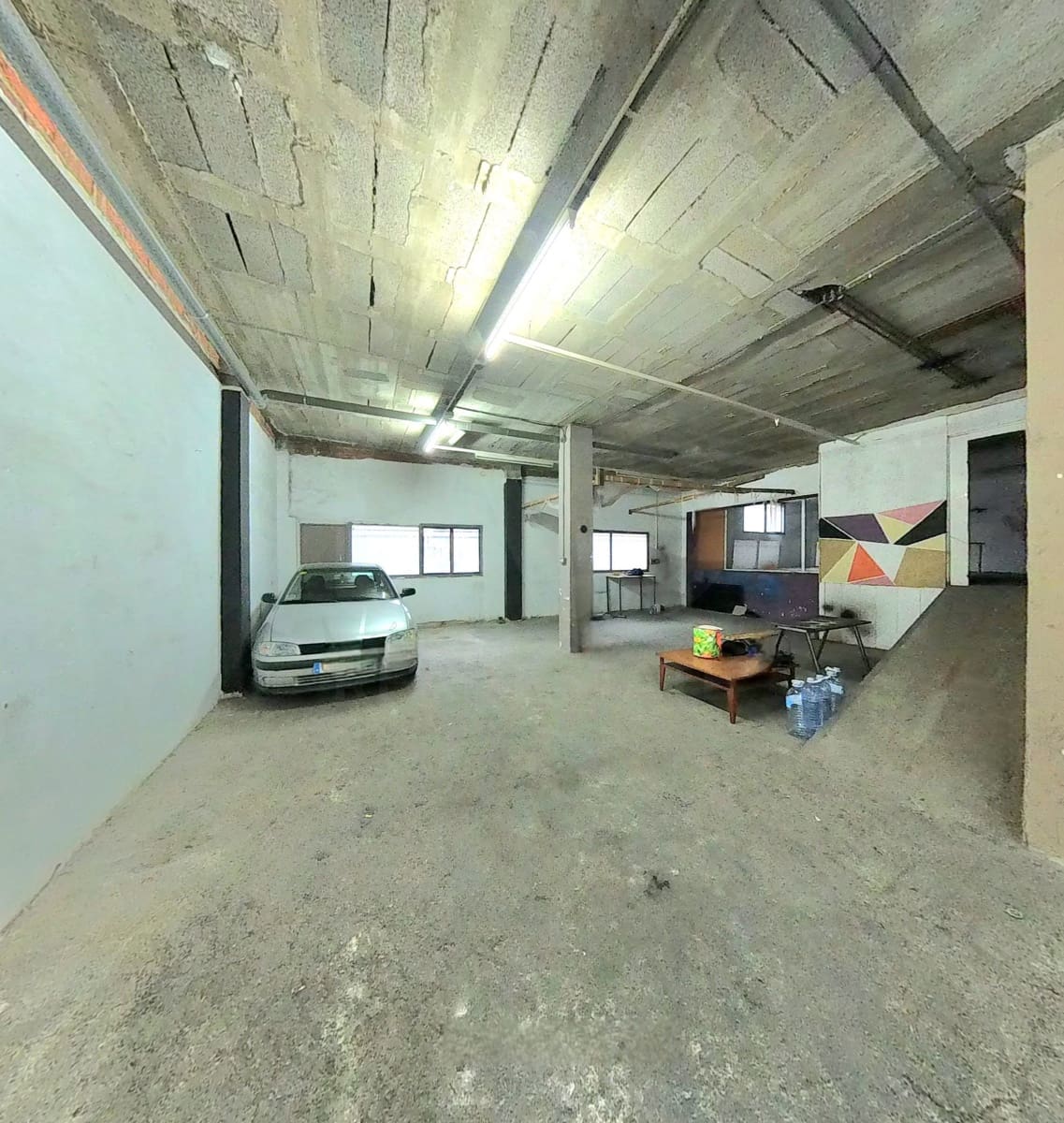 Kommersiell til salgs i Terrassa - € 135 000 (Ref: 10012576)