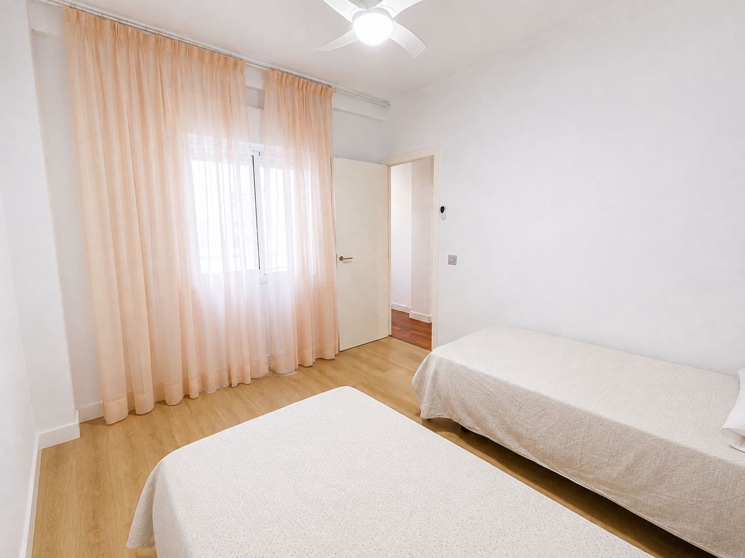 3 bedroom Apartment for sale in Estepona - € 832,000 (Ref: 10012740)