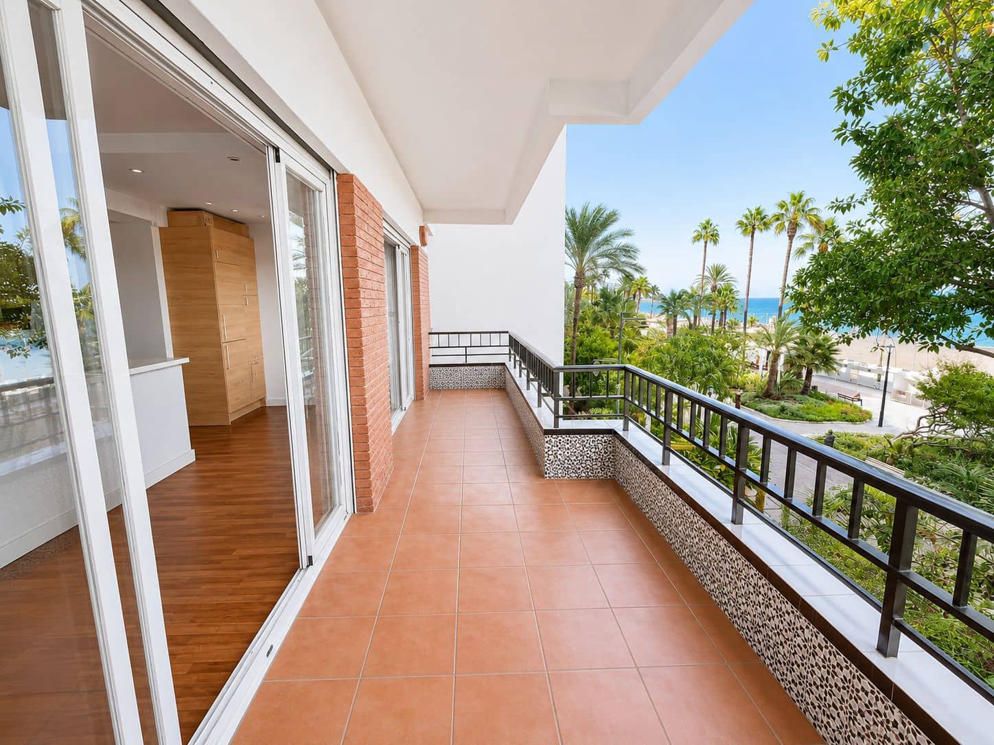 3 sypialnia Apartament na sprzedaż w Estepona - 832 000 € (Ref: 10012740)