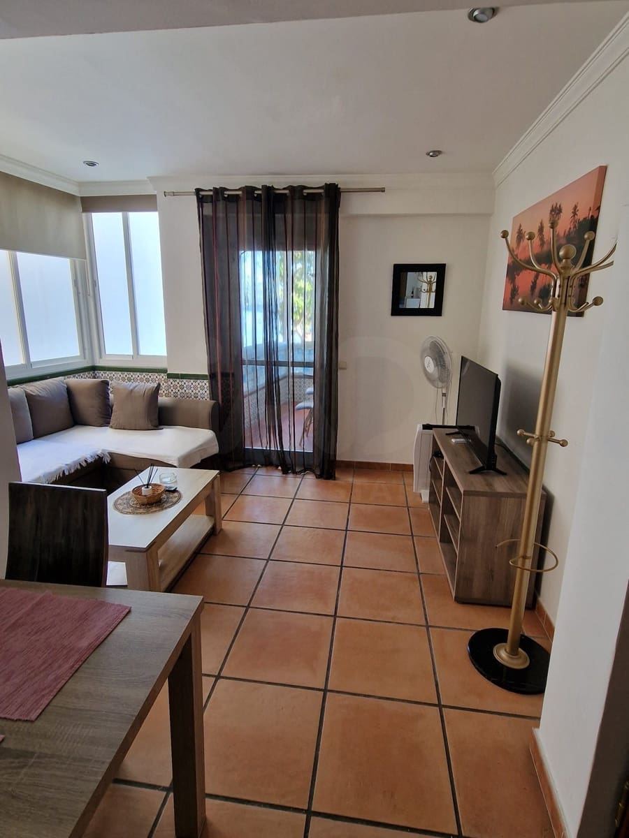 1 bedroom Townhouse for sale in Estepona - € 310,000 (Ref: 10012743)