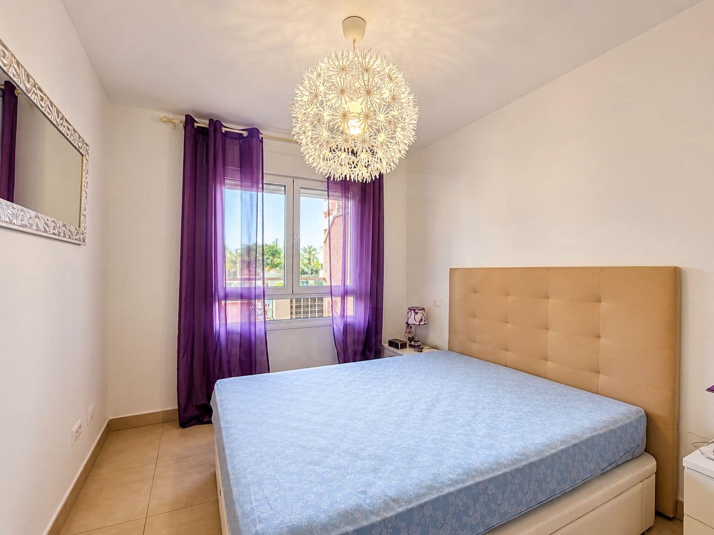 2 soverom Leilighet til leie i Alicante by med svømmebasseng garasje - € 1 300 (Ref: 10012746)