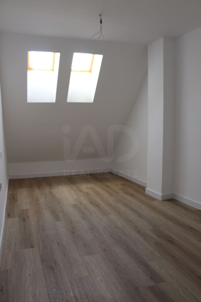 4 bedroom Apartment for sale in Roquetas de Mar with garage - € 305,000 (Ref: 10012750)
