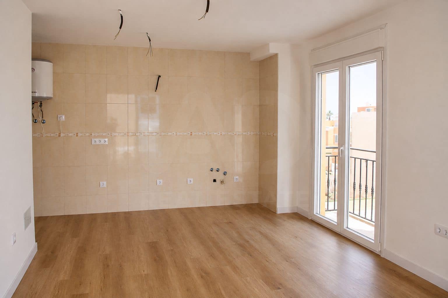 2 bedroom Apartment for sale in Roquetas de Mar with garage - € 144,000 (Ref: 10012751)