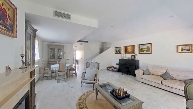 4 sypialnia Dom na sprzedaż w Cambrils z garażem - 590 000 € (Ref: 10013388)