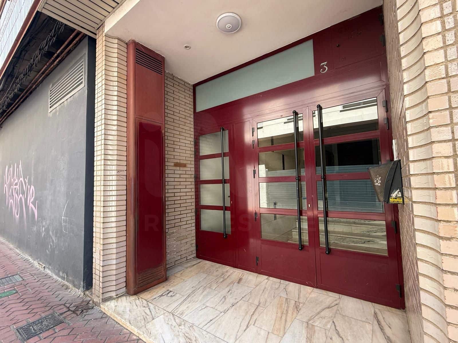 Garage in vendita in Leon citta - 28.000 € (Rif: 10013390)