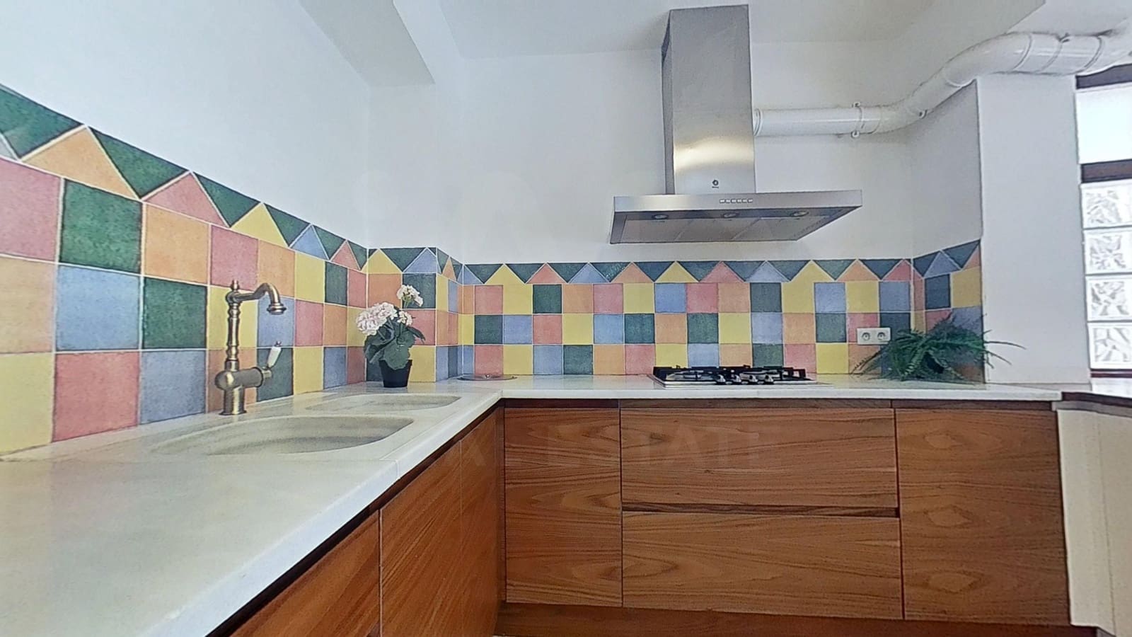 3 bedroom Townhouse for sale in Eslida with garage - € 109,000 (Ref: 10014968)