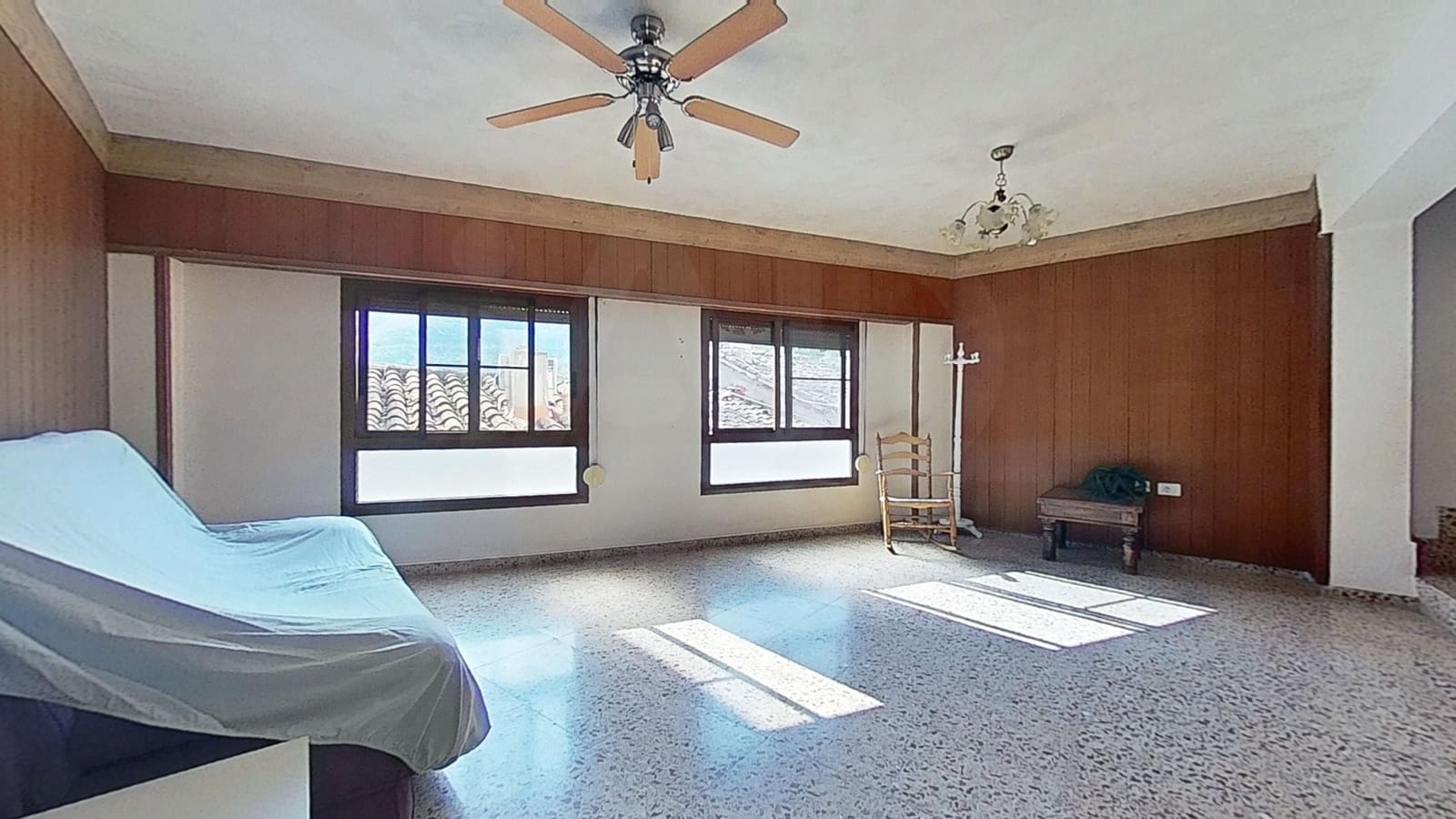 3 bedroom Townhouse for sale in Eslida with garage - € 109,000 (Ref: 10014968)