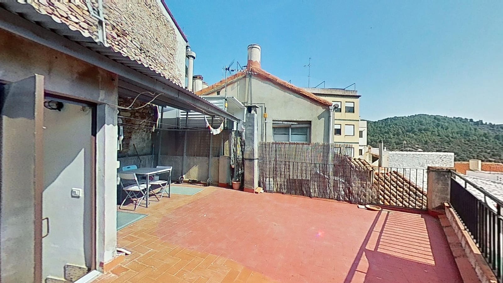 3 bedroom Townhouse for sale in Eslida with garage - € 109,000 (Ref: 10014968)