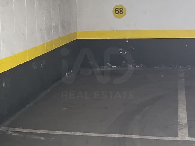 Garage for sale in Cuatro Caminos, Madrid city - € 22,000 (Ref: 10014970)