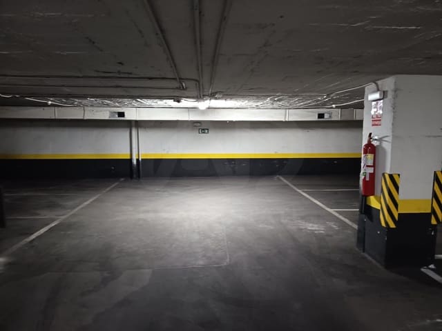 Garage for sale in Cuatro Caminos, Madrid city - € 22,000 (Ref: 10014970)