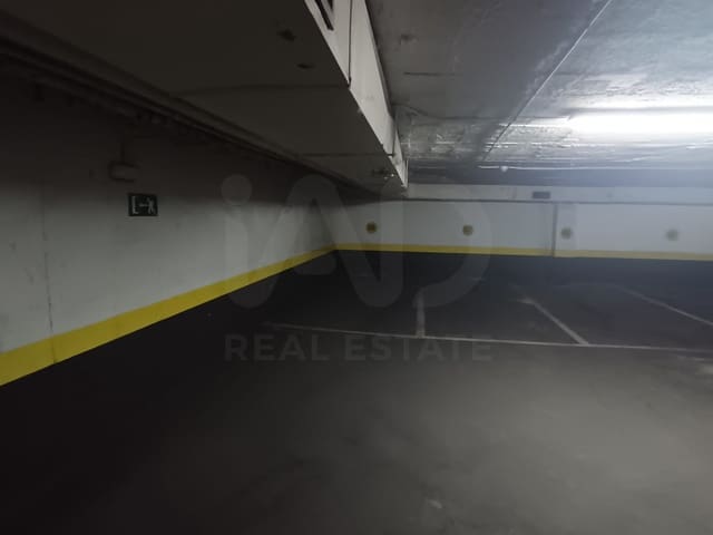Garage for sale in Cuatro Caminos, Madrid city - € 22,000 (Ref: 10014970)