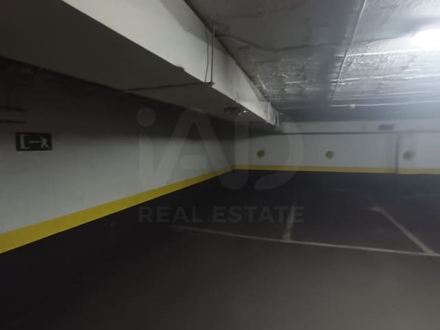 Garage for sale in Cuatro Caminos, Madrid city - € 22,000 (Ref: 10014970)
