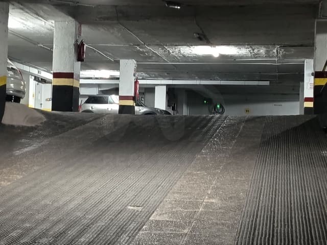 Garage for sale in Cuatro Caminos, Madrid city - € 22,000 (Ref: 10014970)