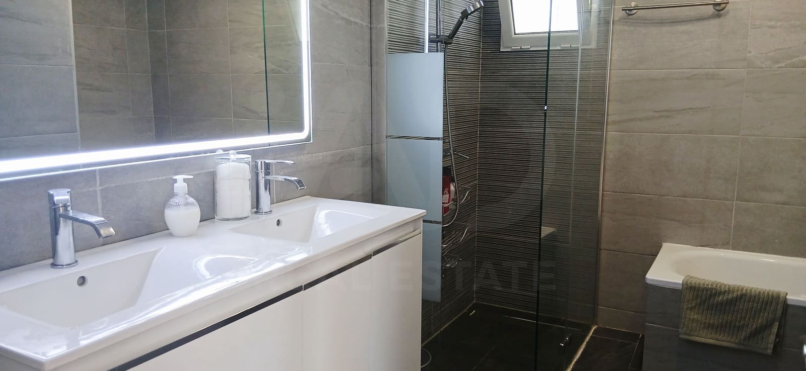 7 bedroom Townhouse for sale in Mijas with pool garage - € 1,350,000 (Ref: 10014971)