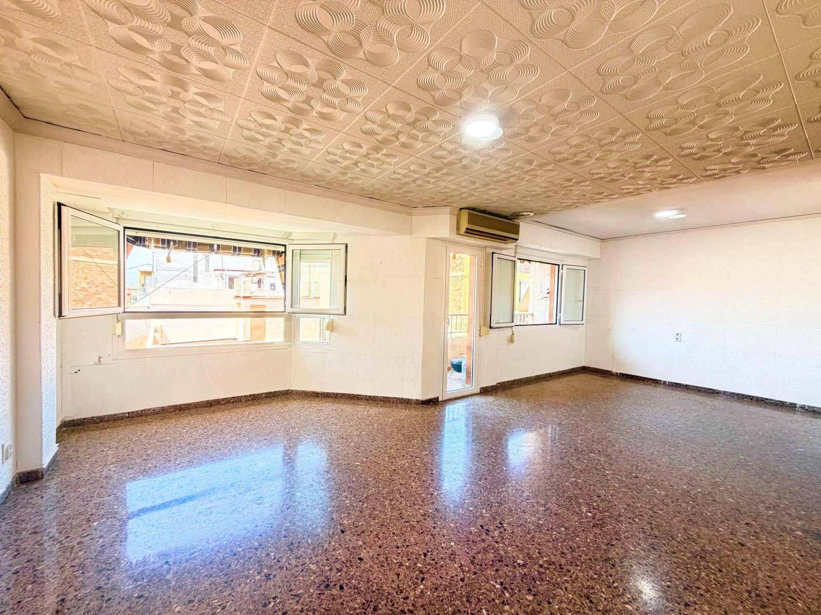 3 bedroom Apartment for sale in Bellreguard - € 151,000 (Ref: 10014974)