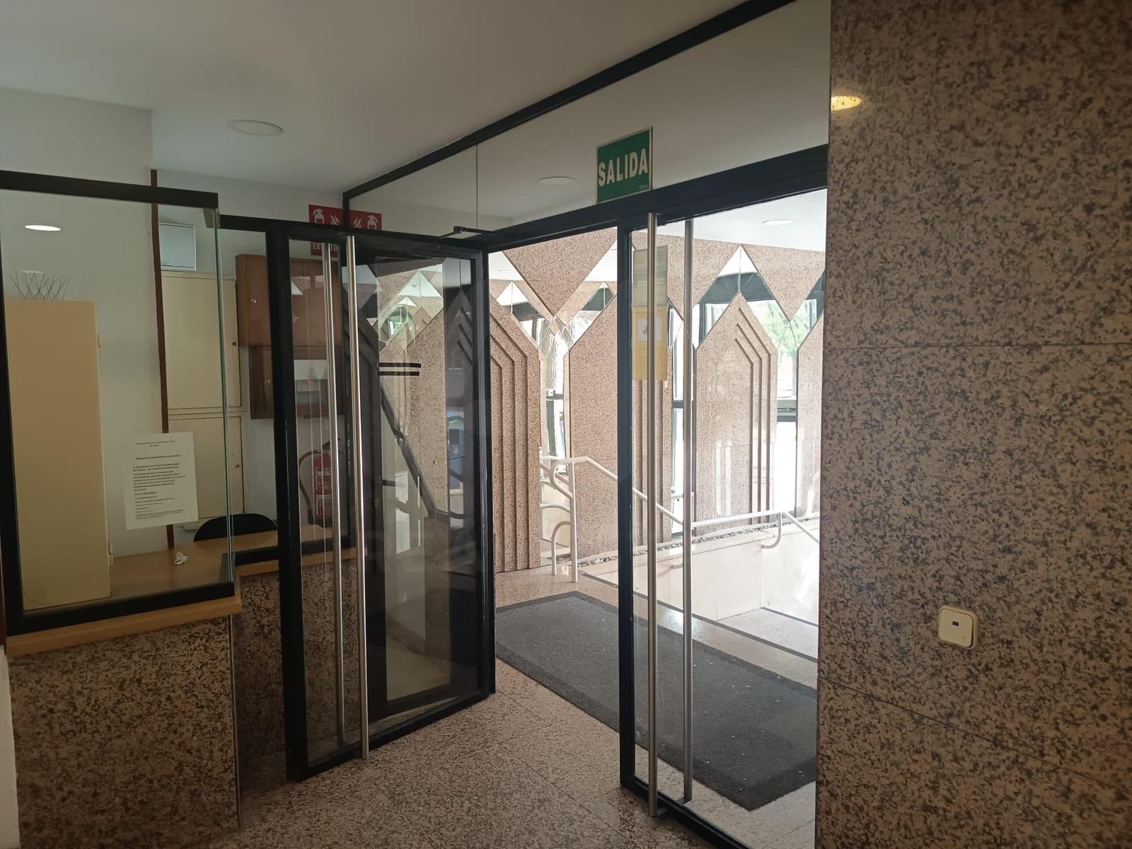 Garaje en Madrid ciudad en venta - 14.315 € (Ref: 10014977)
