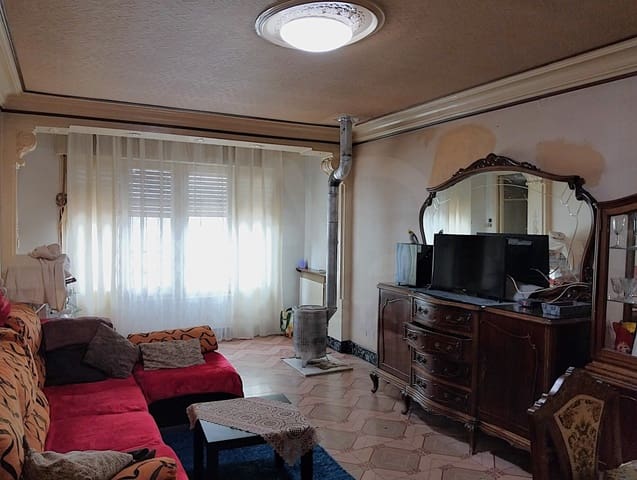 Chalet de 6 habitaciones en Tornabous en alquiler con garaje - 700 € (Ref: 10014978)