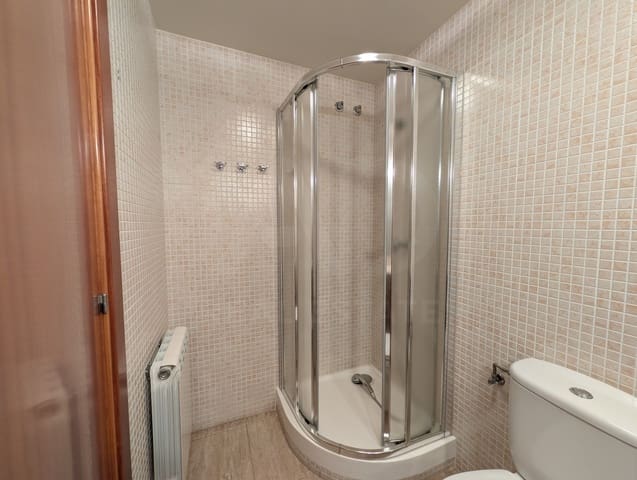 Adosado de 3 habitaciones en Puig-reig en venta con garaje - 329.000 € (Ref: 10015632)