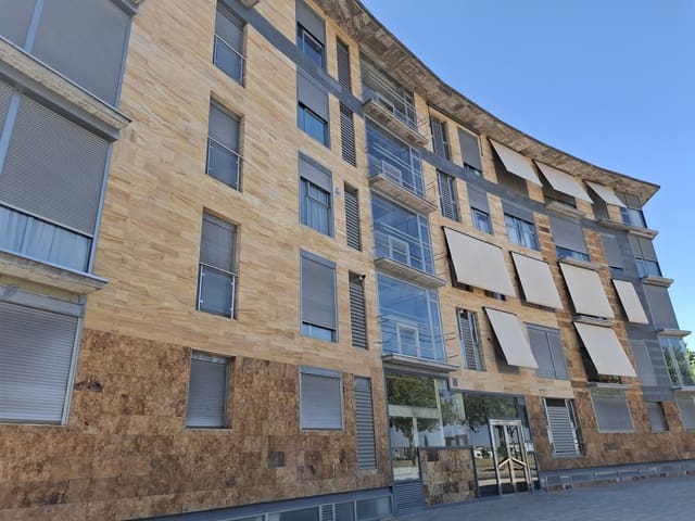 3 soveværelse Lejlighed til leje i Talavera de la Reina med swimmingpool garage - € 900 (Ref: 10016681)