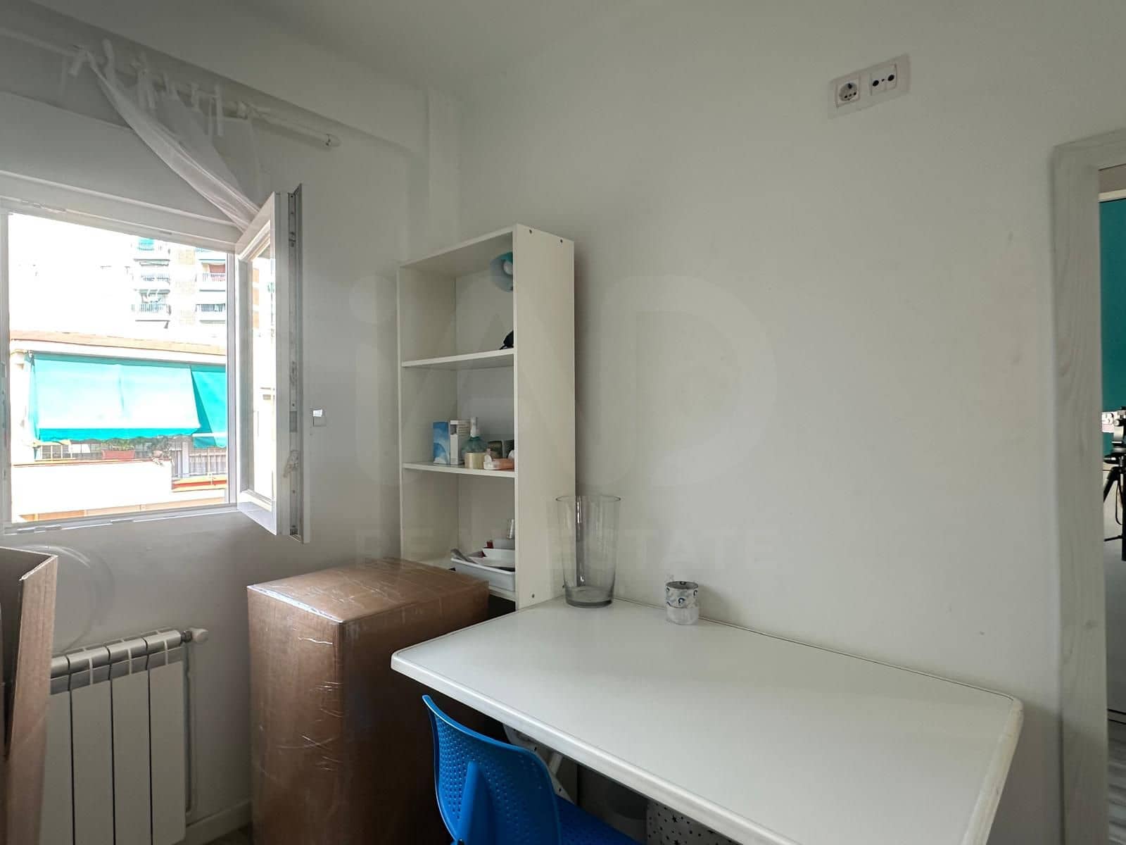 3 bedroom Apartment for sale in Barcelona city - € 350,000 (Ref: 10016778)