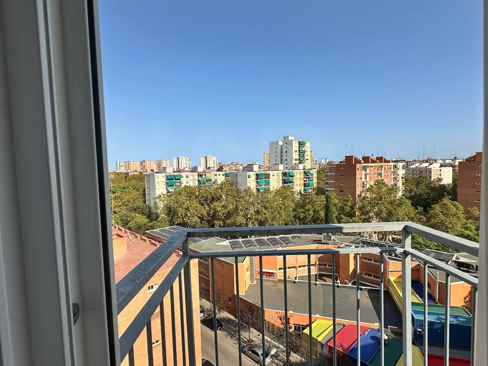 3 bedroom Apartment for sale in Barcelona city - € 350,000 (Ref: 10016778)