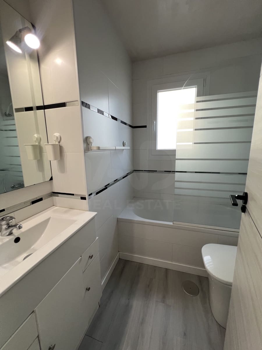 3 sovrum Lägenhet till salu i Lepe med garage - 248 470 € (Ref: 10016779)
