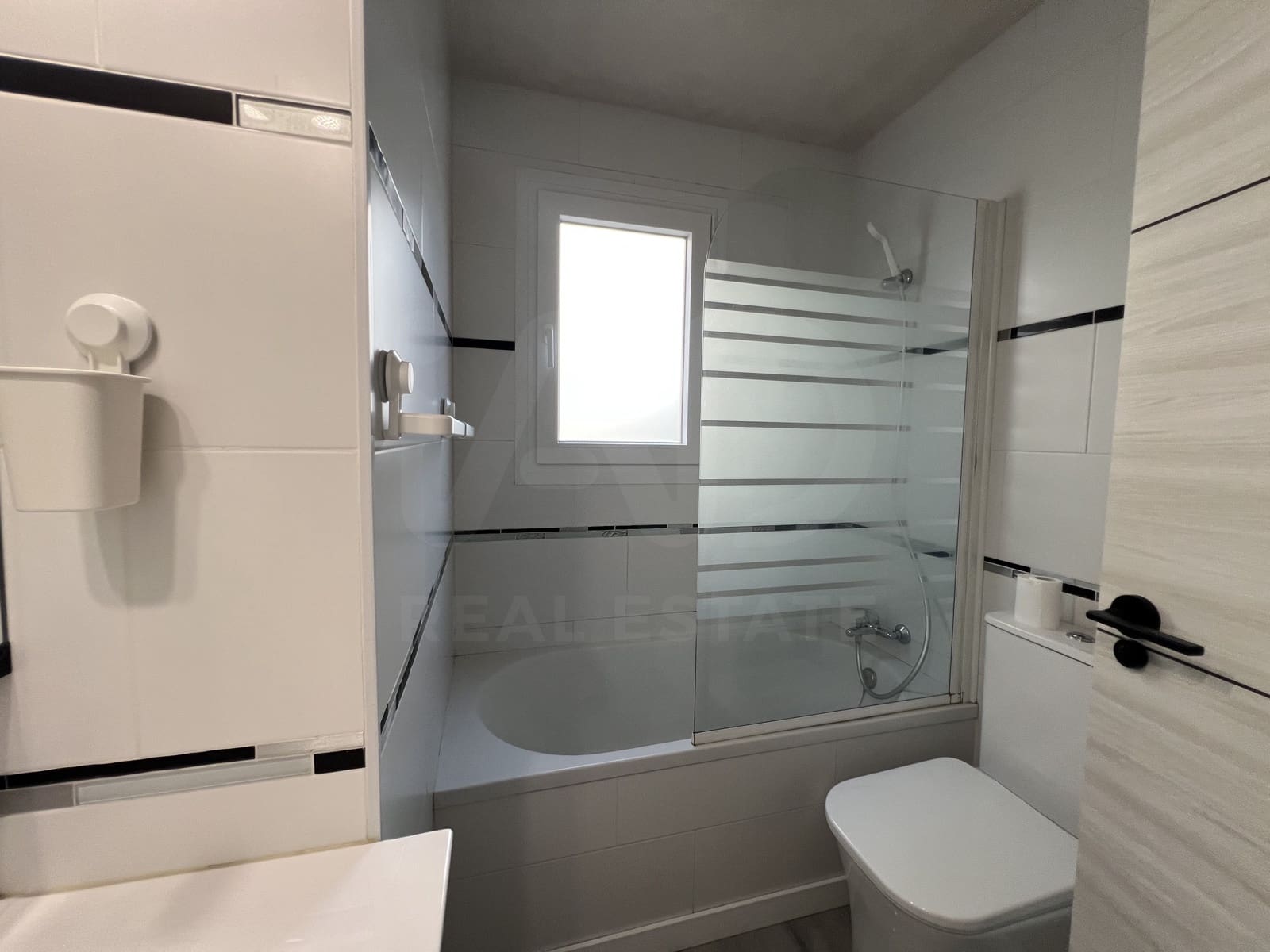 3 sovrum Lägenhet till salu i Lepe med garage - 248 470 € (Ref: 10016779)