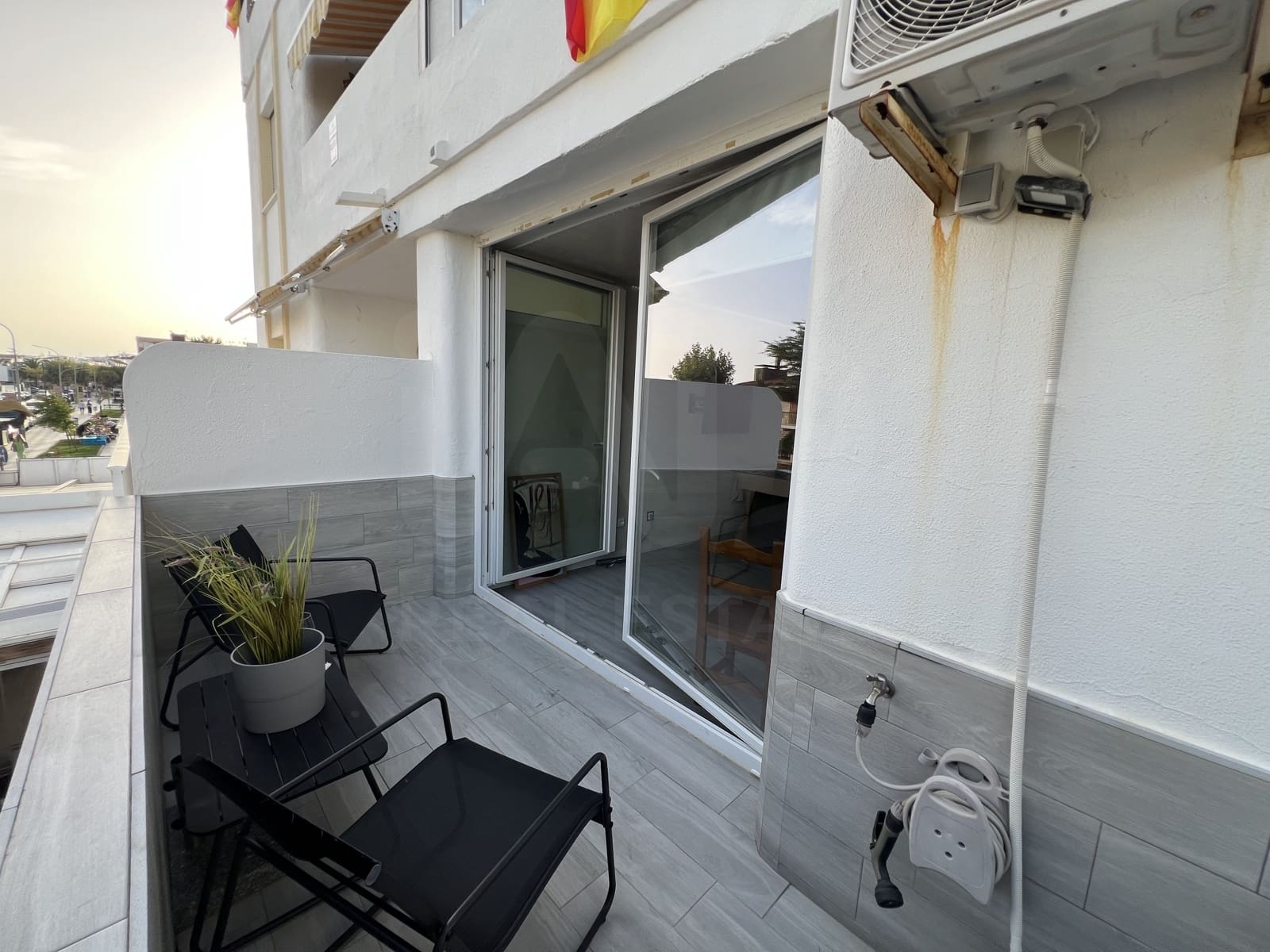 3 sovrum Lägenhet till salu i Lepe med garage - 248 470 € (Ref: 10016779)