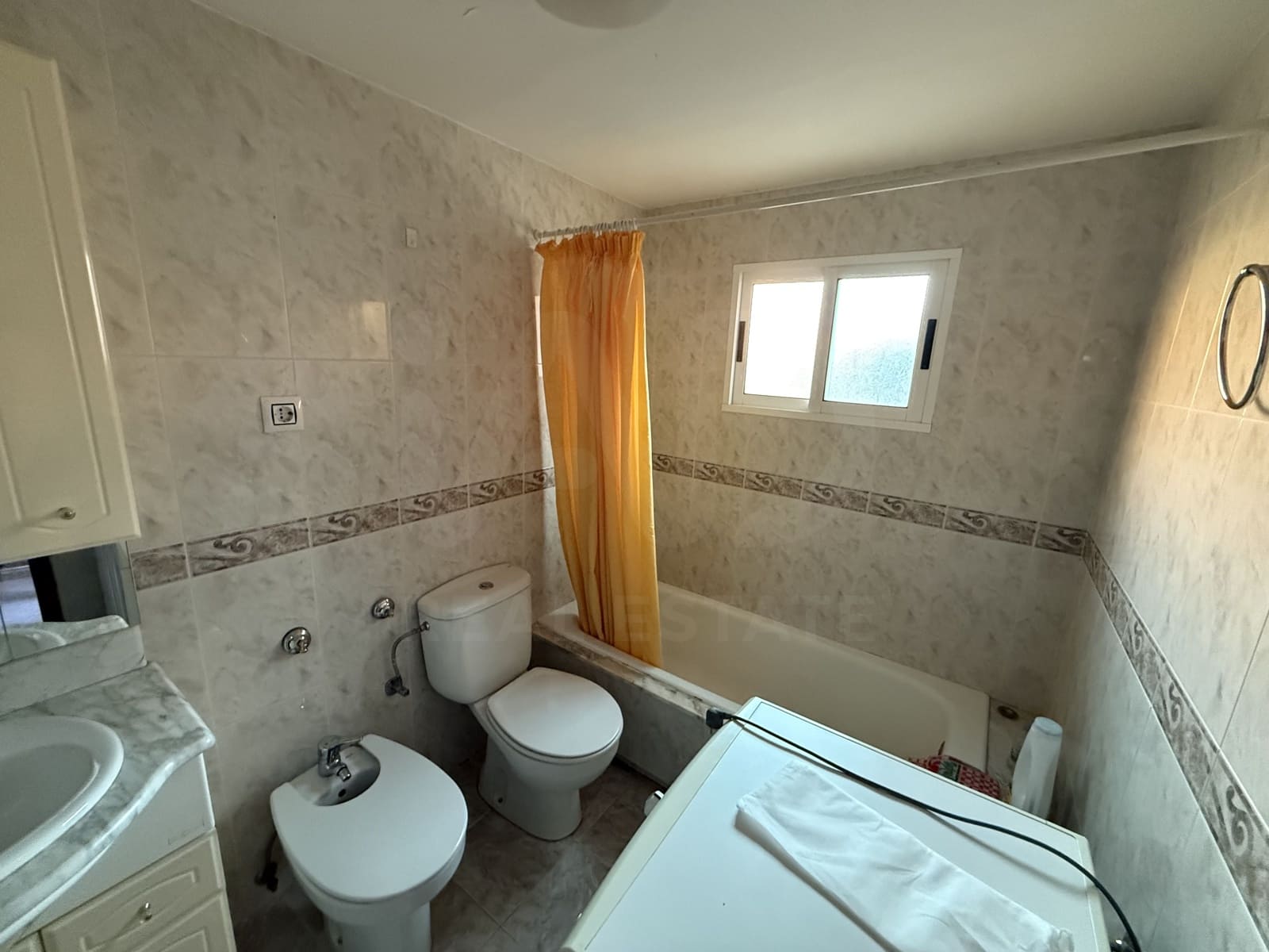 3 bedroom Townhouse for sale in Villamanan with garage - € 85,000 (Ref: 10016780)