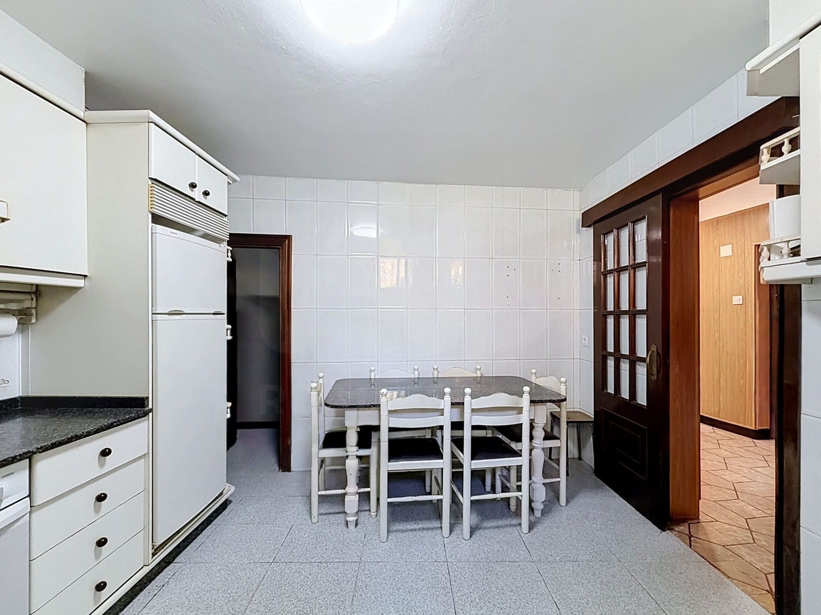4 bedroom Townhouse for sale in Pontevedra city with garage - € 185,000 (Ref: 10016984)