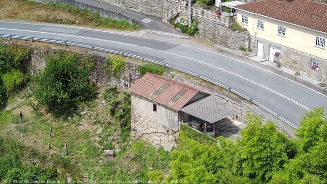 4 bedroom Townhouse for sale in Pontevedra city - € 185,000 (Ref: 10016984)