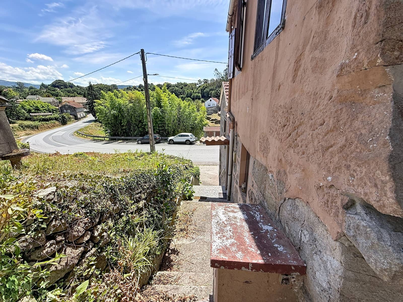 4 bedroom Townhouse for sale in Pontevedra city with garage - € 185,000 (Ref: 10016984)