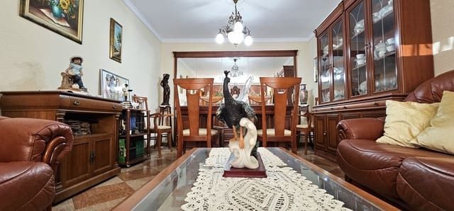 4 bedroom Townhouse for sale in Roquetas de Mar with garage - € 348,000 (Ref: 10016988)