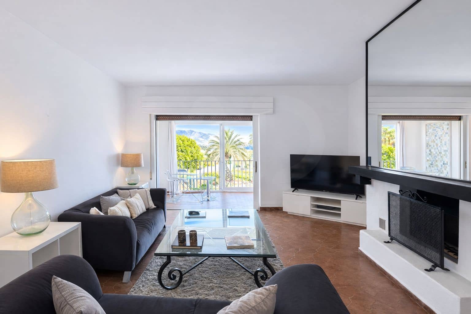 1 bedroom Apartment for sale in Marbella - € 695,000 (Ref: 10016989)