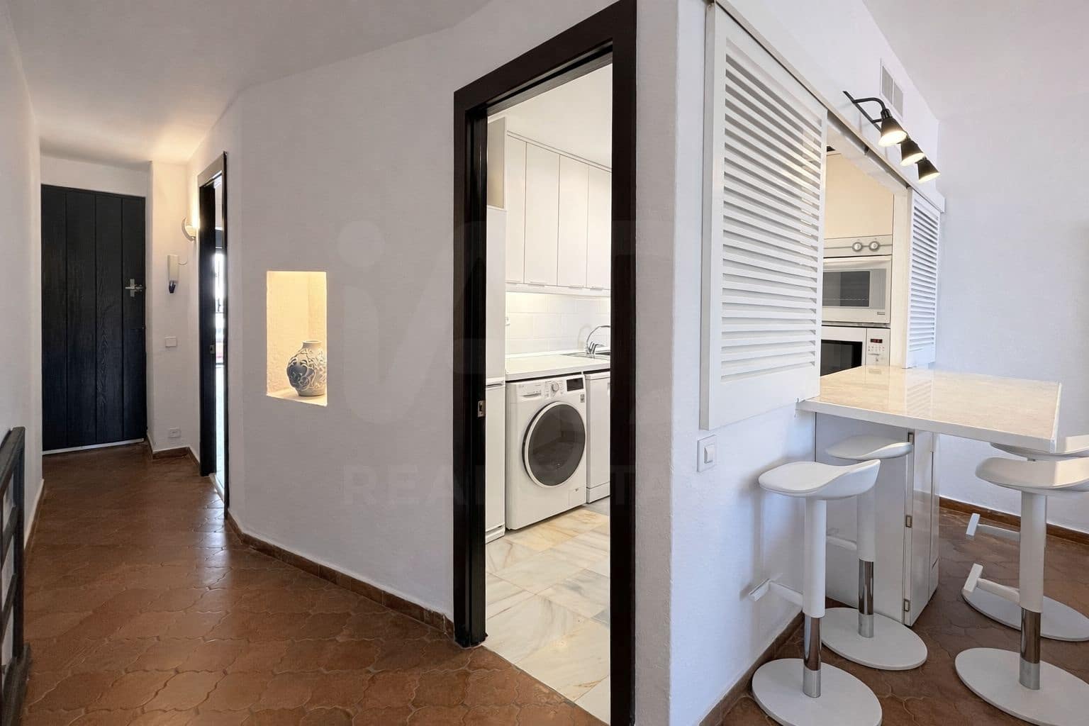 1 bedroom Apartment for sale in Marbella - € 695,000 (Ref: 10016989)