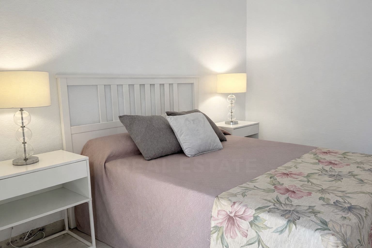 1 bedroom Apartment for sale in Marbella - € 695,000 (Ref: 10016989)