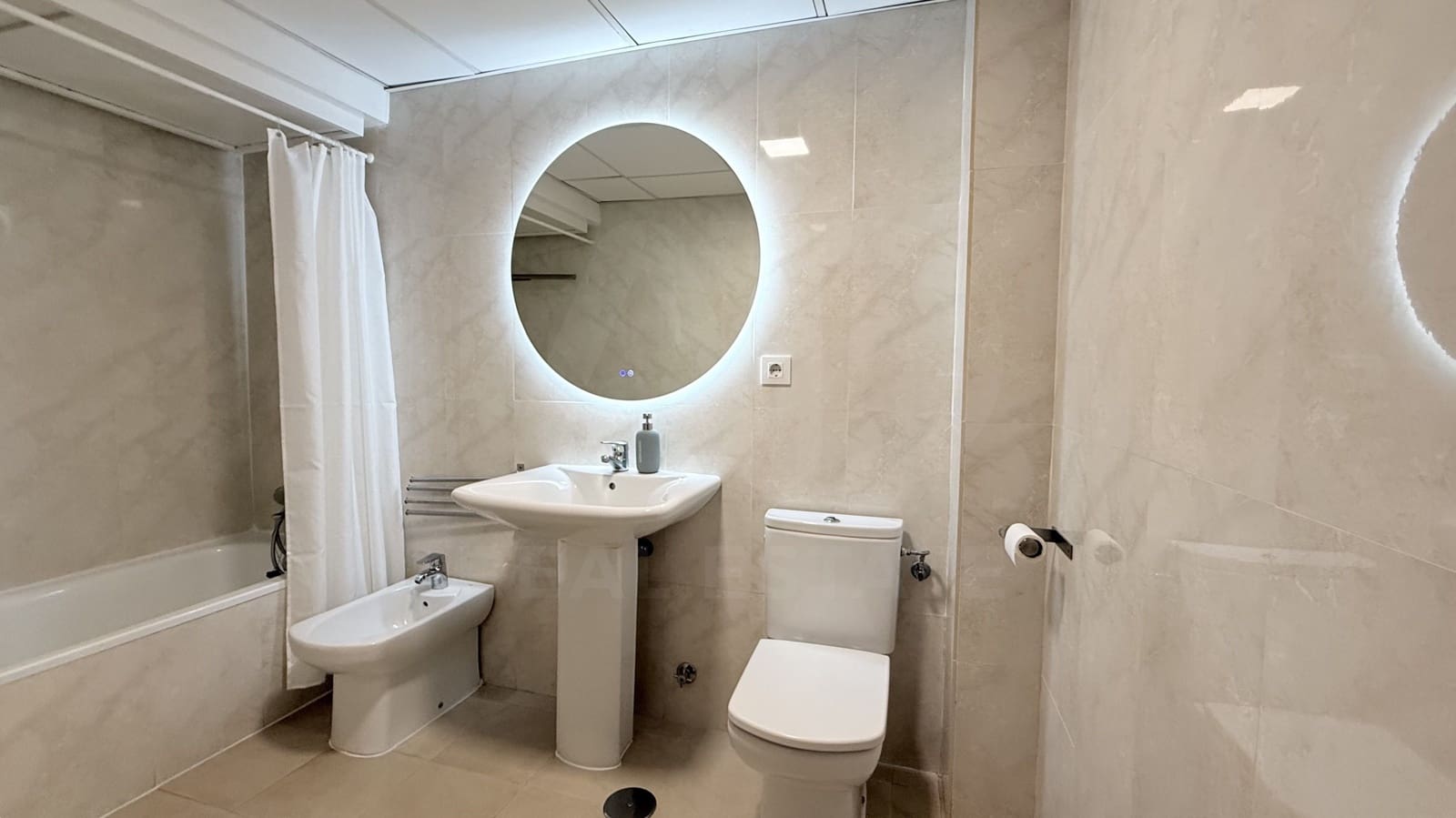 1 bedroom Apartment for sale in Marbella - € 695,000 (Ref: 10016989)