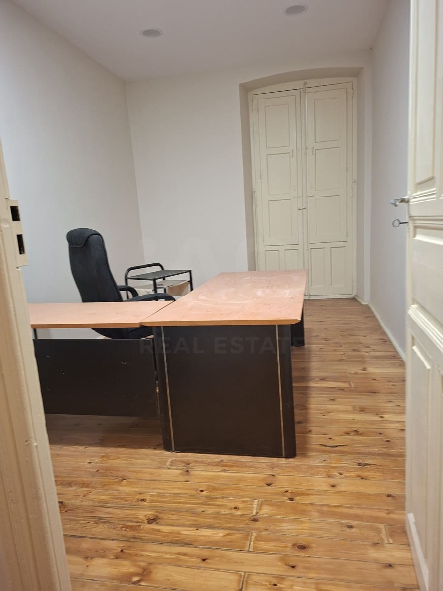 7 bedroom Apartment for sale in Astorga - € 220,000 (Ref: 10016991)
