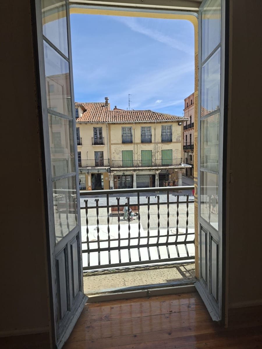 7 bedroom Apartment for sale in Astorga - € 220,000 (Ref: 10016991)