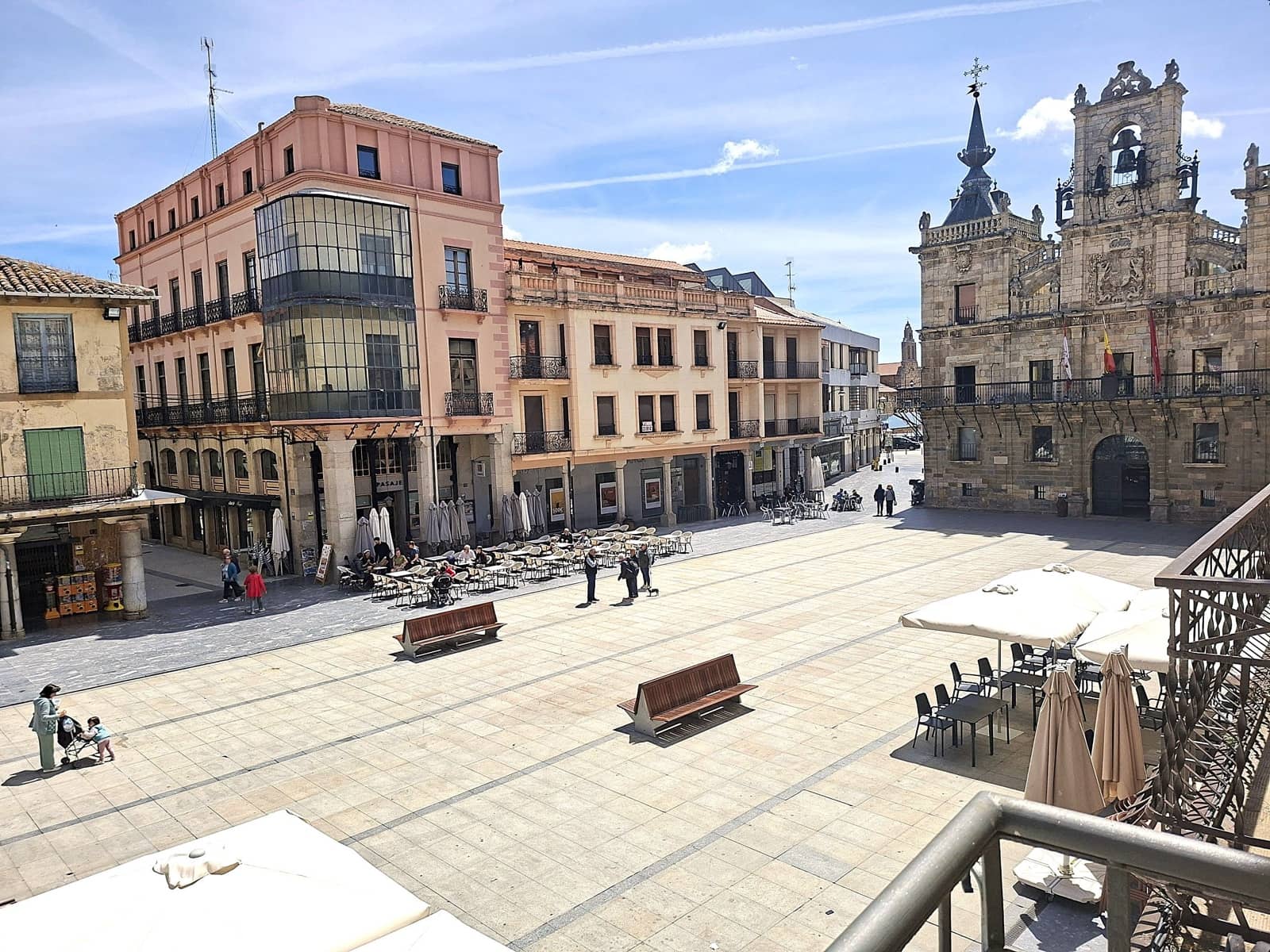 7 bedroom Apartment for sale in Astorga - € 220,000 (Ref: 10016991)
