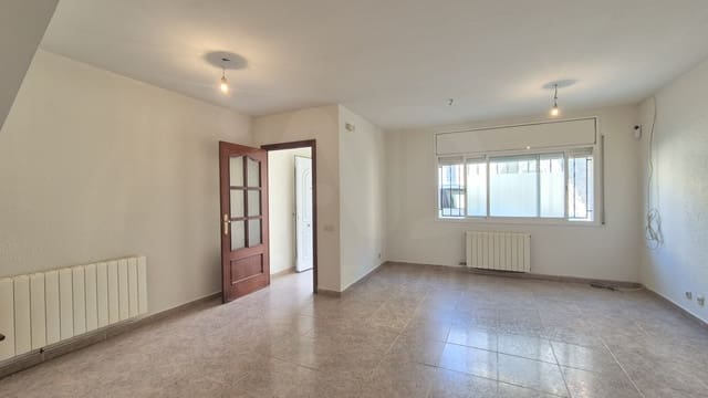5 sovrum Radhus till salu i Castellet i la Gornal med garage - 240 000 € (Ref: 10016993)