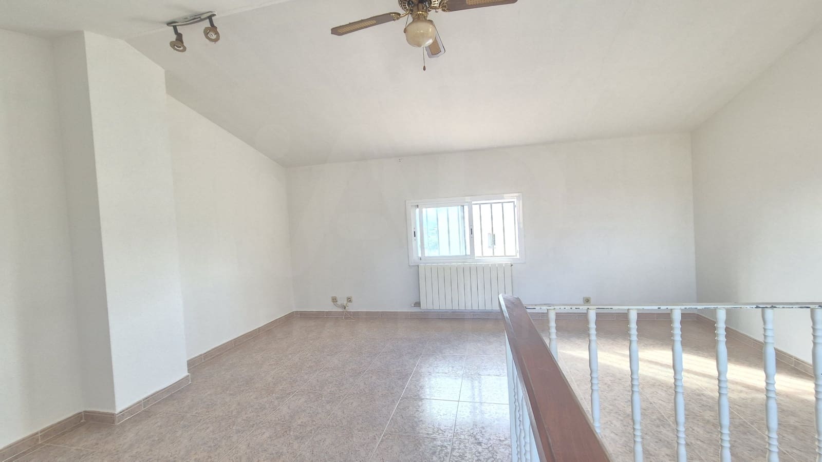 5 sovrum Radhus till salu i Castellet i la Gornal med garage - 240 000 € (Ref: 10016993)