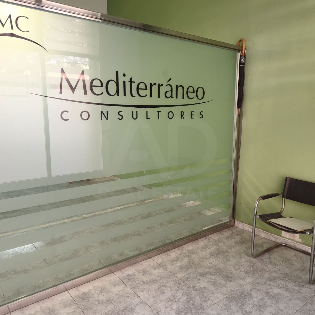 Commercial for sale in Valencia city - € 125,000 (Ref: 10016997)
