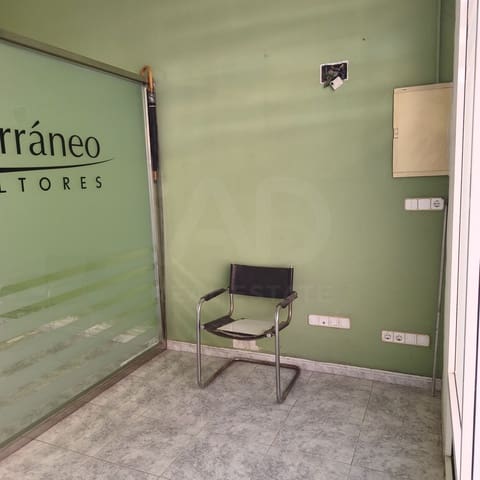 Commerciale in vendita in Valencia città - 125.000 € (Rif: 10016997)
