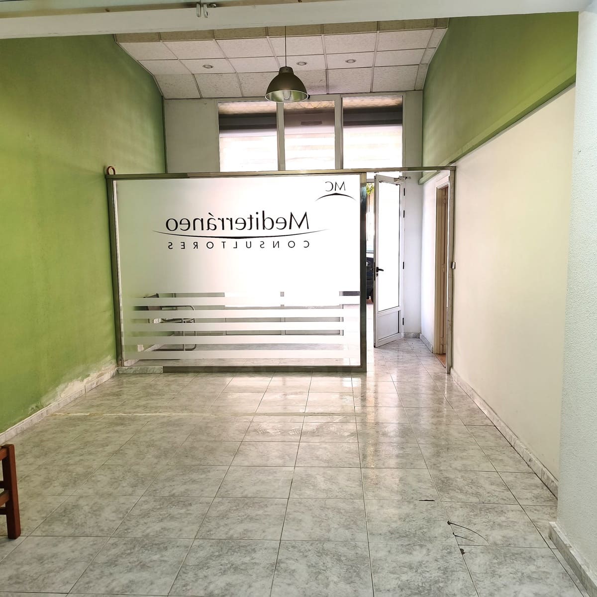 Commercial for sale in Valencia city - € 125,000 (Ref: 10016997)