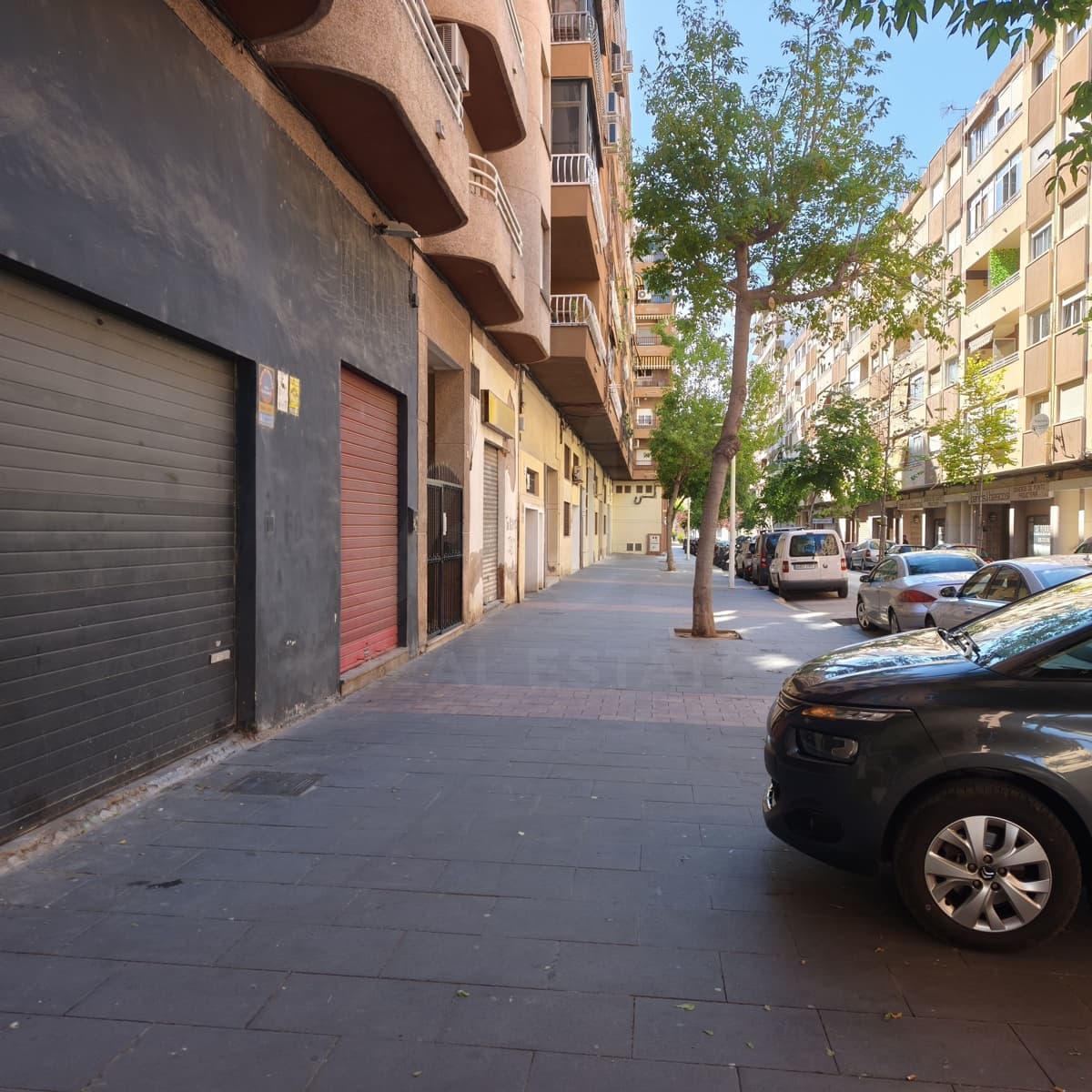 Commercial for sale in Valencia city - € 125,000 (Ref: 10016997)