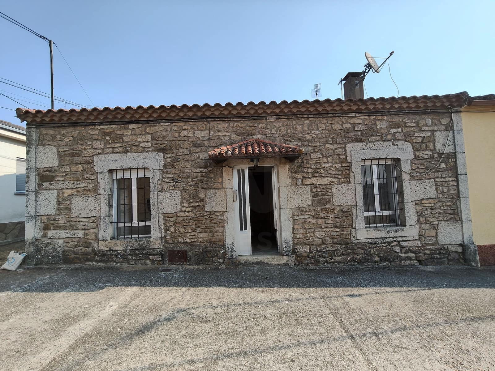 3 camera da letto Casa in vendita in Moronta - 26.000 € (Rif: 10016998)