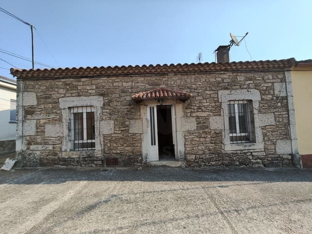 3 camera da letto Casa in vendita in Moronta - 26.000 € (Rif: 10016998)