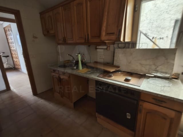 3 camera da letto Casa in vendita in Moronta - 26.000 € (Rif: 10016998)