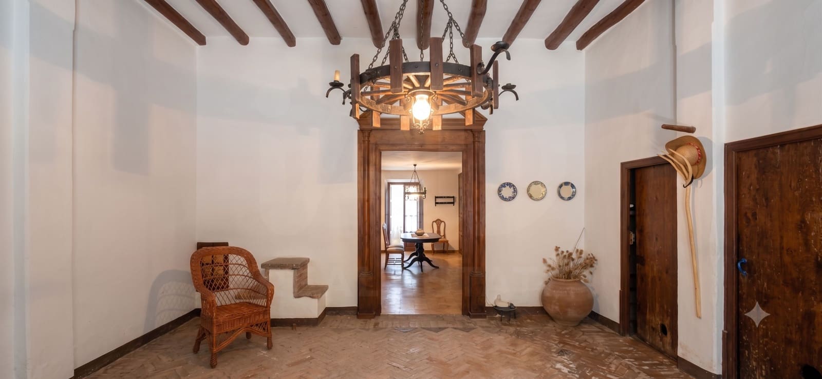 6 quarto Moradia para venda em Gratallops com garagem - 385 000 € (Ref: 10016999)
